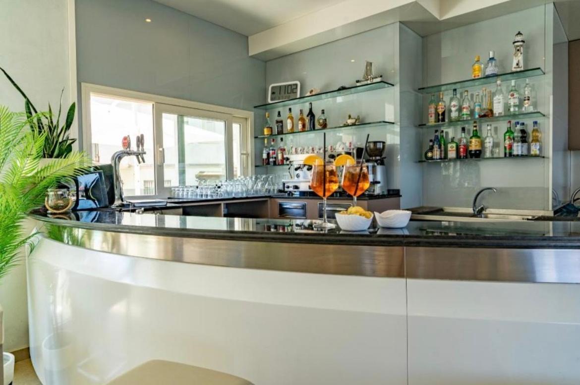 Hotel Bellevue Cattolica Bagian luar foto