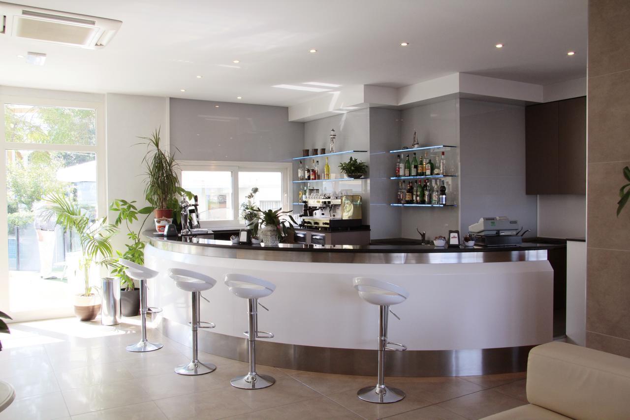 Hotel Bellevue Cattolica Bagian luar foto